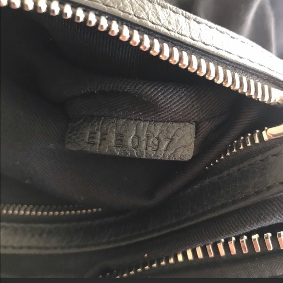 Givenchy AUTH crossbody - Picture 2 of 7